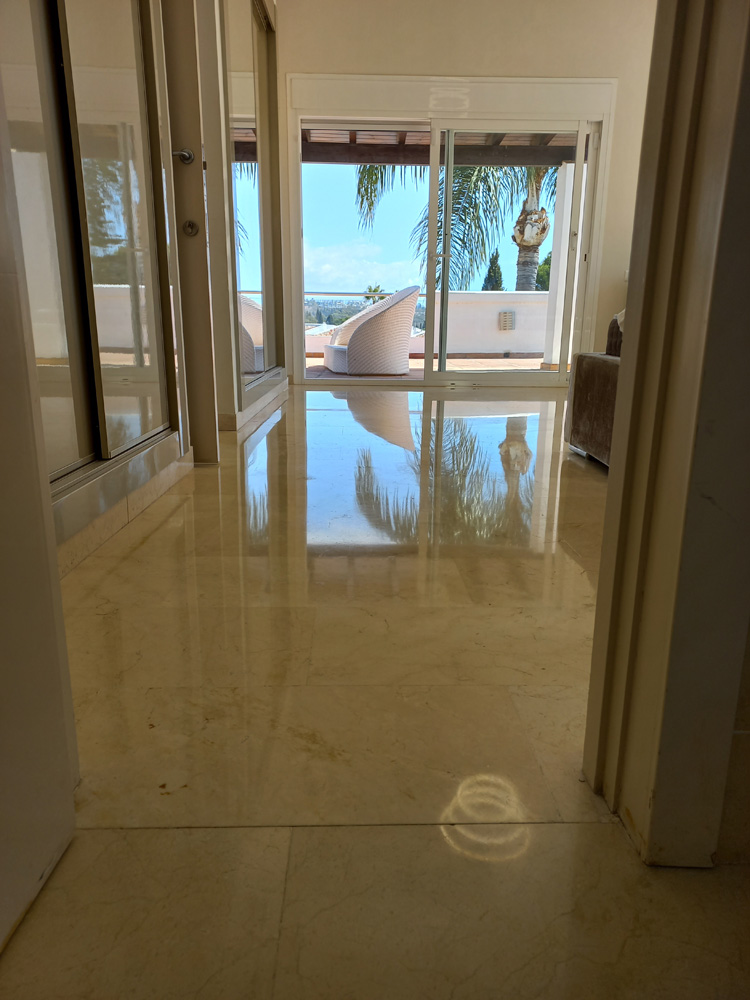 Marble floor polishing services Marbella