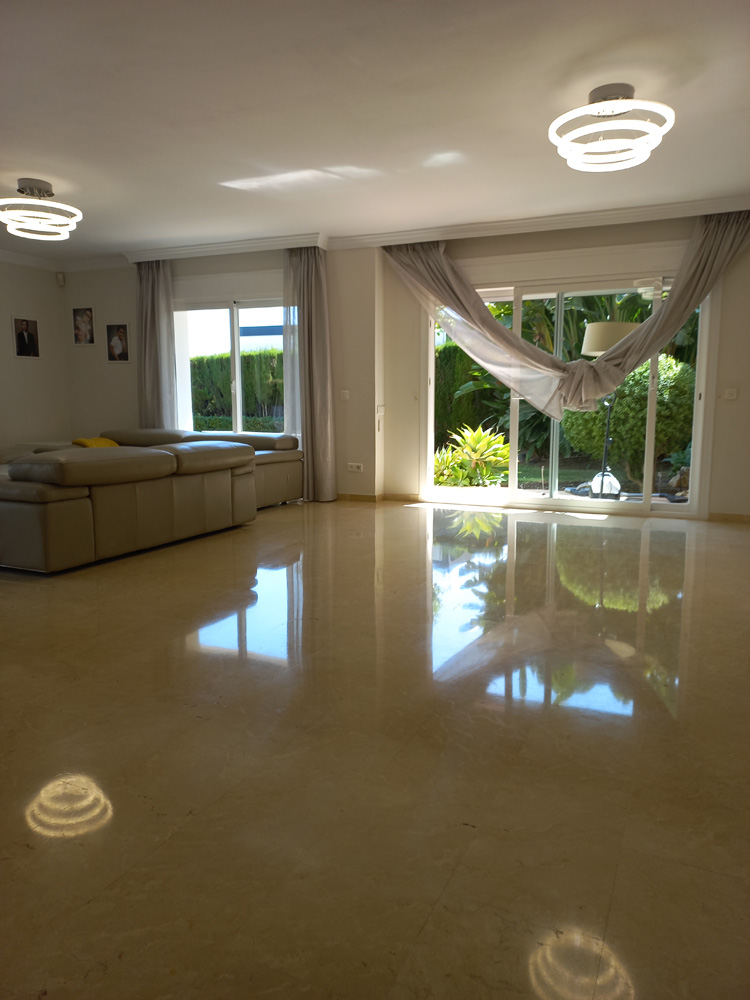 Marble floor polishing services Marbella
