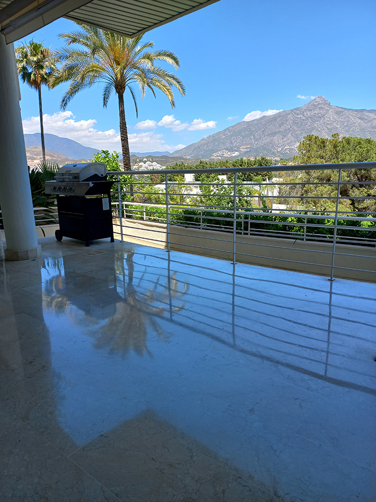 Marble floor polishing Nueva Andalucia